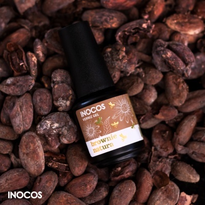 Verniz gel INOCOS 'brownie natura' sobre grãos de cacau