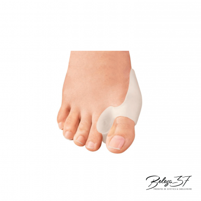 Prótese de silicone translúcido para o dedão do pé em fundo branco