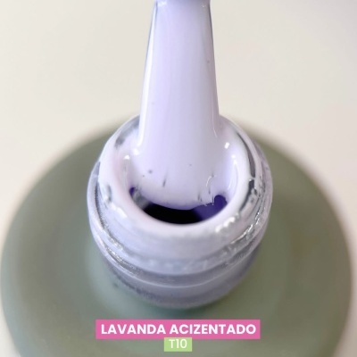 Verniz de cor lavanda acinzentado com rótulo T10
