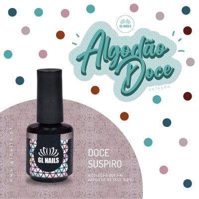Frasco de verniz GL NAILS coleção Algodão Doce com padrão geométrico colorido e texto promocional