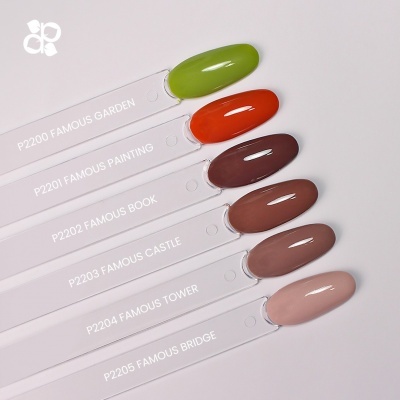 amostras coloridas de verniz para unhas etiquetadas