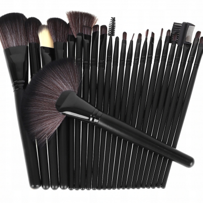 Conjunto de pincéis de maquilhagem preto com diversas formas