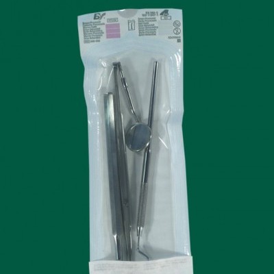 Conjunto de instrumentos dentários em embalagem plástica transparente