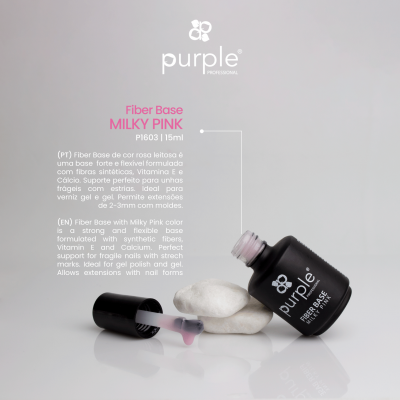 Frasco de base para unhas Fiber Base MILKY PINK da Purple Professional com pincel e líquido cor de rosa sobre pedras brancas.