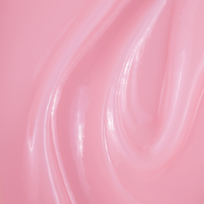 Textura cremosa rosa com texto SAUTE NAILS no canto superior direito