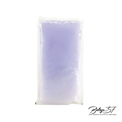 Pacote plástico transparente com gel azul claro dentro