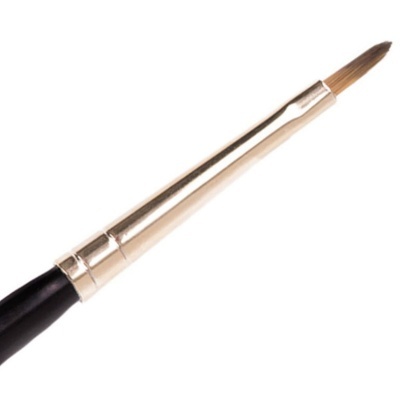Pincel fino com cabo preto e virola prateada