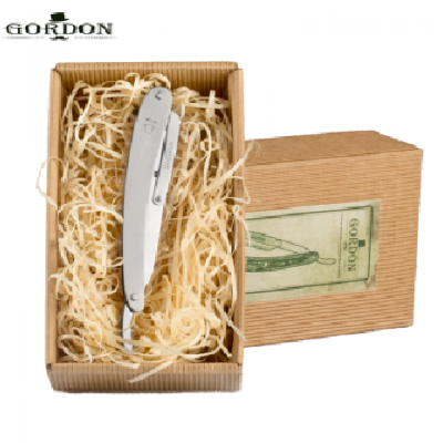 Navalhete de aço inoxidável em caixa de cartão com recheio de palha