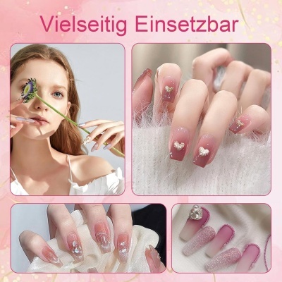 Mosaico com mulher segurando flor e detalhes de unhas postiças rosa decoradas