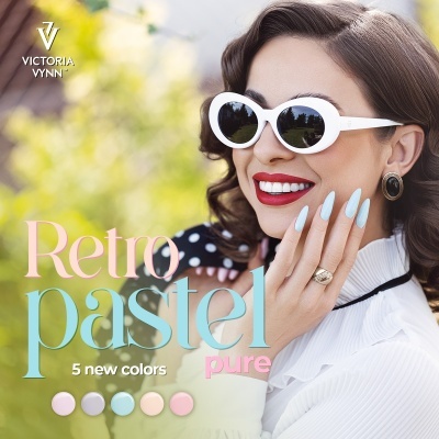Mulher com unhas pintadas em cores pastel e óculos de sol brancos, com texto promocional e logótipo Victoria Vynn