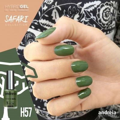 Unhas pintadas de verde opaco da coleção SAFARI HYBRID GEL da andreia