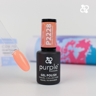 Verniz gel para unhas preto com rótulo cor pêssego e amostra da cor em plástico transparente