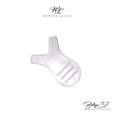 Acessório transparente para pestanas com três ranhuras e formato anatómico