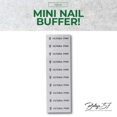 Mini nail buffer cinza claro com texto 'VICTORIA VYNN' em preto sobre fundo branco e cinza, texto verde e logotipo Beleza 37
