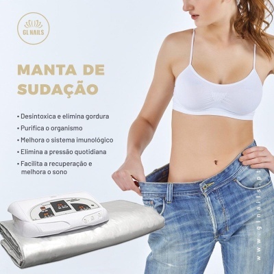 Manta de sudação branca com controlo digital ao lado de mulher mostrando perda de peso