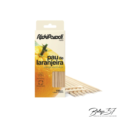 Caixa de pau de laranjeira com sticks de madeira