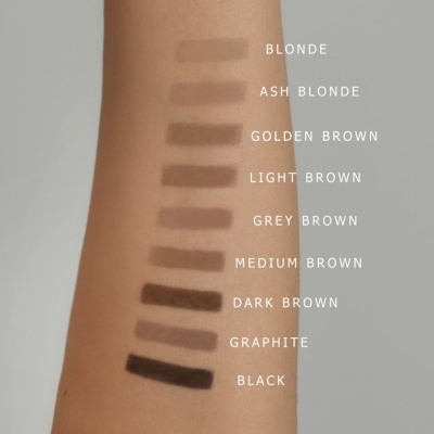 Braço com nove faixas de diferentes tons de cor para cabelo ou sobrancelhas, com texto indicando as cores