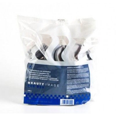 Pacote de produtos de cuidados masculinos em embalagem plástica branca e azul escuro