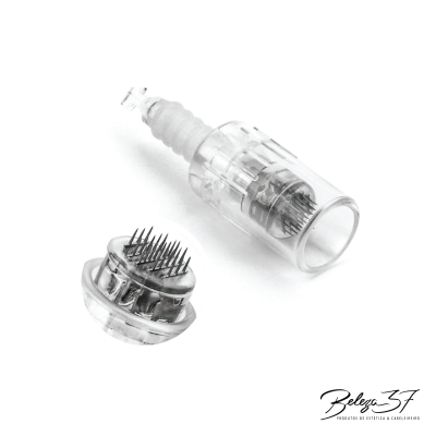Conjunto de micropontos de derma roller transparentes com agulhas finas de metal