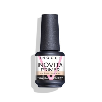 Frasco de verniz Inocos Inovita Primer preto com rótulo branco e texto