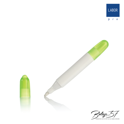 Caneta corretora branca com tampa verde translúcida e texto LABOR pro