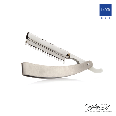 Navalha de barbear metálica com lâmina dentada e cabo curvado