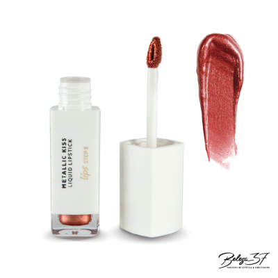 Batom líquido metálico cobre com embalagem branca e aplicador aberto