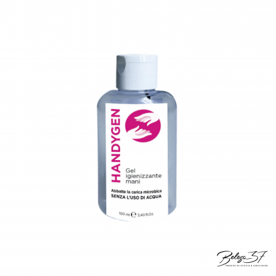 Frasco plástico transparente com tampa branca contendo gel higienizante para mãos com rótulo branco e rosa