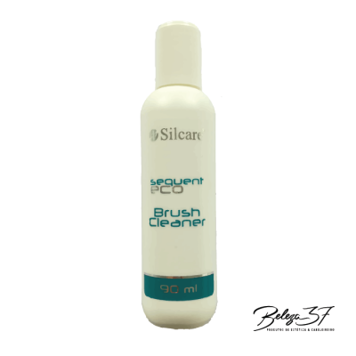Frasco branco de plástico do produto Silcare Sequent Pro Brush Cleaner 90 ml