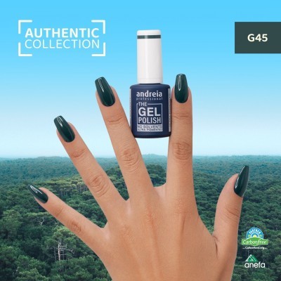 Mão com unhas pintadas de verde escuro segurando verniz de gel Andreia profissional THE GEL POLISH.