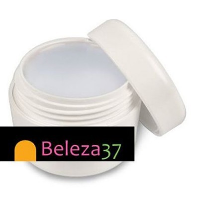 Recipiente branco aberto com creme e logótipo Beleza37