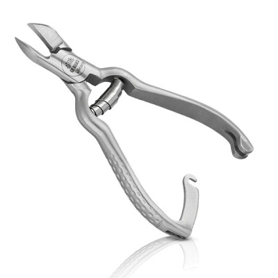 Alicate de corte para unhas metal prateado com texto 'STAINLESS STEEL G.U. 1701'