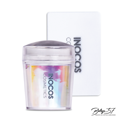 Embalagem e cartão da marca INOCOS Cosmetics em fundo branco