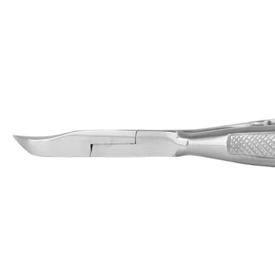 Alicate de cutícula em metal cromado com lâminas curvas