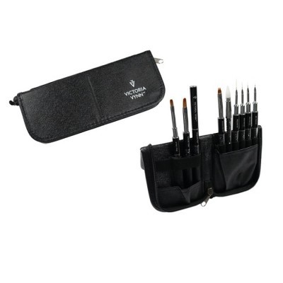 Conjunto de pincéis de maquilhagem em estojo preto com logótipo Victoria Vynn