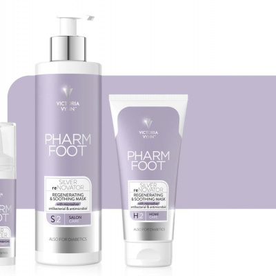 Conjunto de produtos Victoria Vynn Pharm Foot Silver Renovator em embalagens lilás e branco