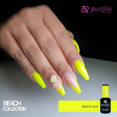 Unhas amarelas neon com uma decorada com flores brancas e pérolas e frasco de verniz gel amarelo