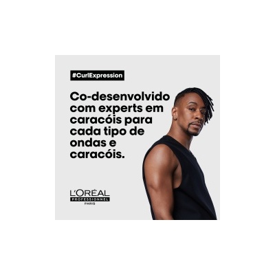 Homem com cabelo encaracolado com texto promocional da L'Oréal para produtos para cabelos com ondas e caracóis