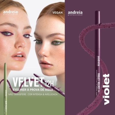 Duas mulheres com eyeliner verde e roxo e eyeliner violeta do produto Andreia Professional em fundo roxo