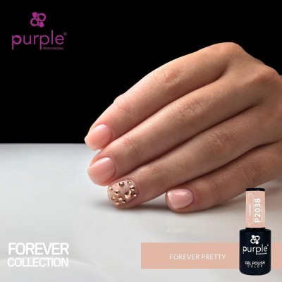Mão com unhas nude e decoradas, frasco de verniz gel Purple P2038