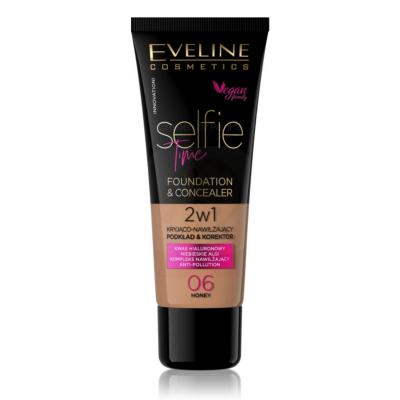 Tubo de base e corretor Eveline Cosmetics Selfie Time 2w1, tom Honey, sobre fundo branco