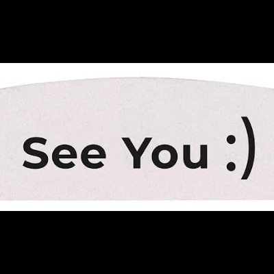 Etiqueta de papel branca com texto preto 