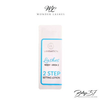 Embalagem branca de plástico de produto para pestanas Wonder Lashes com texto azul e preto