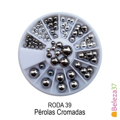 Roda branca com pérolas cromadas prateadas de vários tamanhos