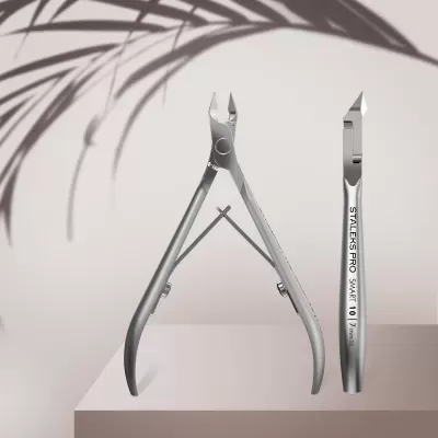 Instrumentos metálicos para manicure em aço inoxidável com inscrição STALEKS PRO SWIFT 101