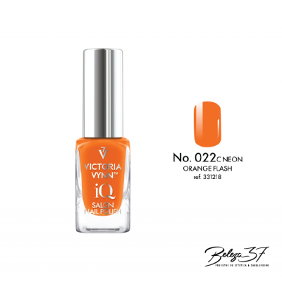 Esmalte de unhas laranja neon Victoria Vynn iQ com tampa metálica