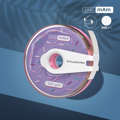 Fita abrasiva rosa para unhas com suporte branco e etiqueta com padrão colorido