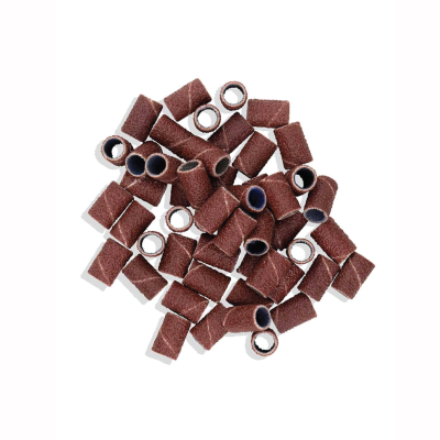 Lixas cilíndricas marrons para lixadeiras sobre fundo branco