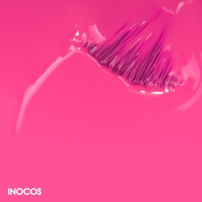 Pincel com esmalte de unha rosa vibrante e logo INOCOS