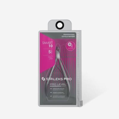 Alicates profissionais para cutículas STALEKS PRO modelo SMART 10 em embalagem transparente com fundo roxo e cinza